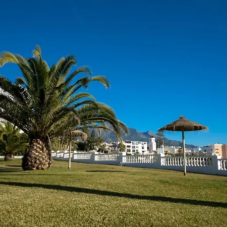 Palmeras 72 Menyber Nerja