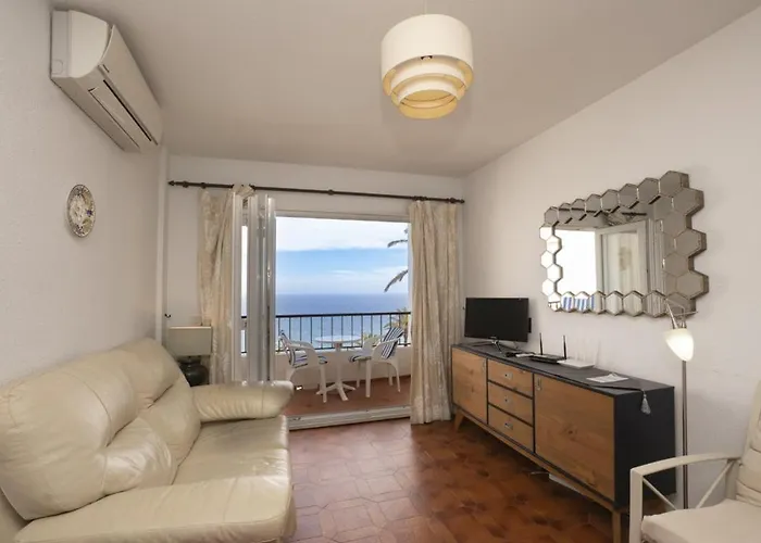 Palmeras 72 Menyber * Nerja