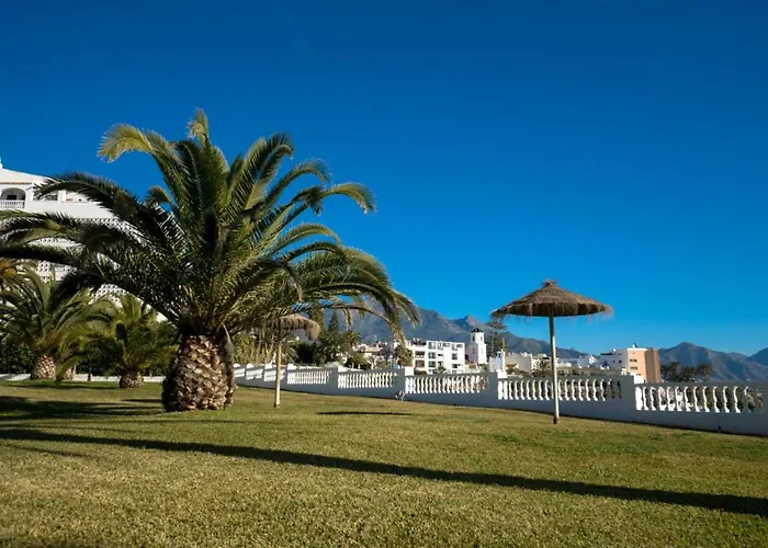 Palmeras 72 Menyber Nerja